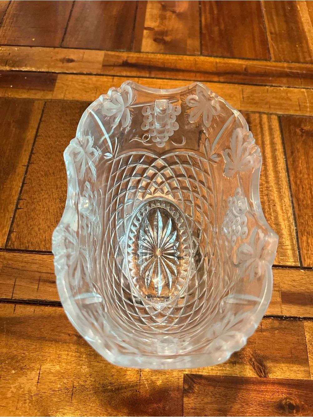 Shannon Crystal Grape Design Candy Box Dish Godinger made in Poland